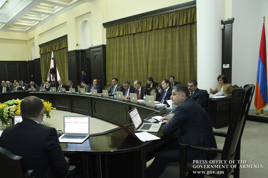Ազատականացվելու է Հայաստանի օդային փոխադրումների ոլորտը