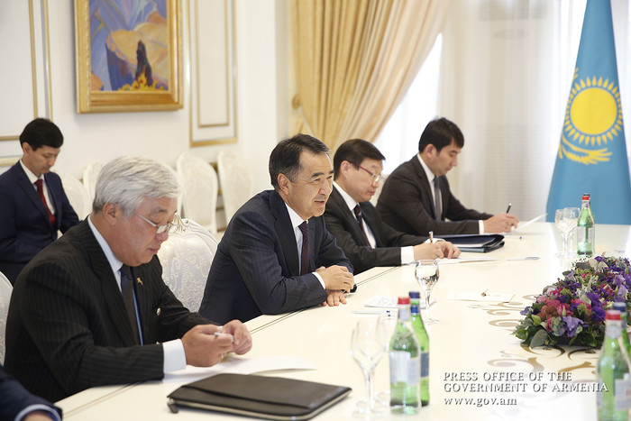 Հայաստանի վարչապետն ընդունել է Ղազախստանի վարչապետին