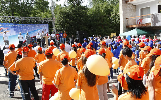 Ծաղկաձորում մեկնարկել է «Բազե-2012» տասներորդ հոբելյանական երիտասարդական հավաքը