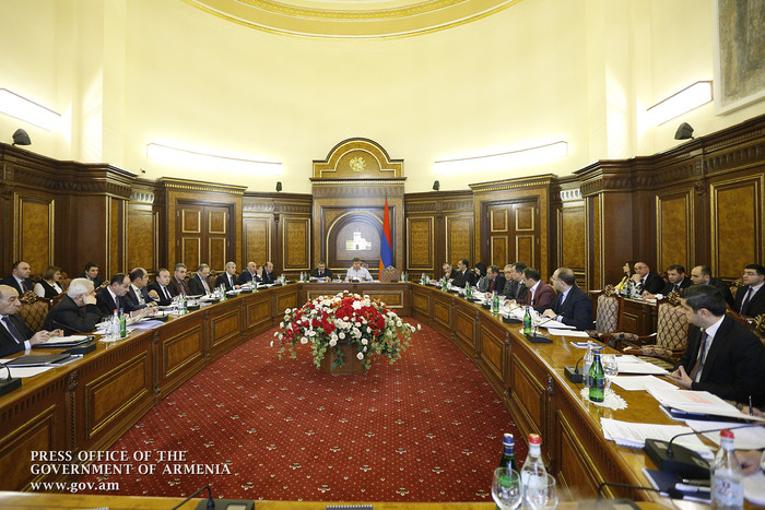 Վարչապետի մոտ քննարկվել է ՀՀ կառավարության ծրագրի կատարման ընթացքը