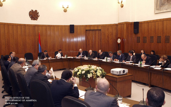 Կառավարությունում քննարկվեցին տեղեկատվական տեխնոլոգիաների ոլորտի զարգացման խնդիրները