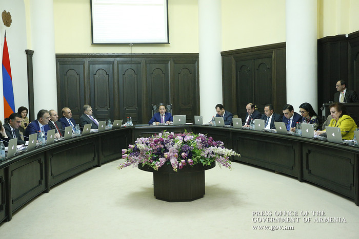 Վարչապետը հորդորել է լինել հետևողական դեղերի շուկայում գնագոյացման գործընթացների նկատմամբ