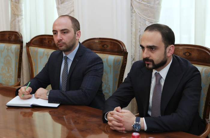 Տիգրան Ավինյանն ընդունել է «Հայ վիրավոր հերոսներ» հիմնադրամի նախագահին
