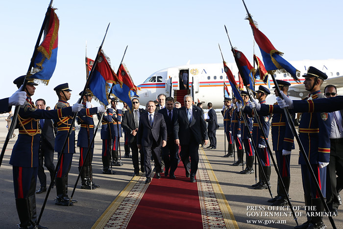 ՀՀ վարչապետի գլխավորած պատվիրակությունն աշխատանքային այցով ժամանել է Եգիպտոսի Արաբական Հանրապետությո