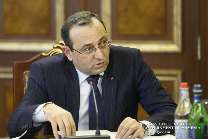 Կառավարությունում շարունակվել են գերատեսչությունների 2016 թ. գործունեության հաշվետվությունները