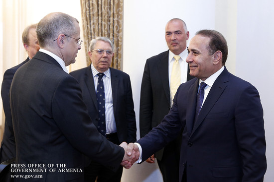 Կառավարության ղեկավարն ընդունել է ԵԽԽՎ համազեկուցողներին