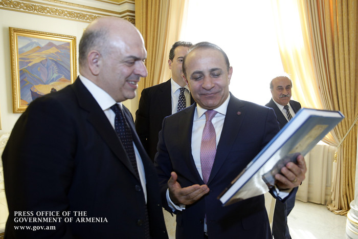 Վարչապետն ընդունել է իտալական Ա. Ջեմելլի համալսարանական հիվանդանոց հիմնադրամի նախագահին