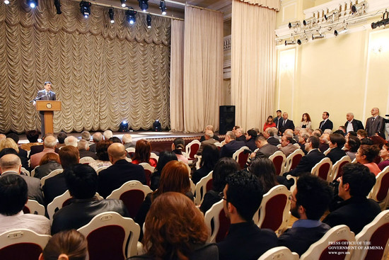 Բացվել է Մանուկ Աբեղյանի անվան հենակետային թիվ 3 ավագ դպրոցր և նշվել Երևանի ճարտարապետության և շինար