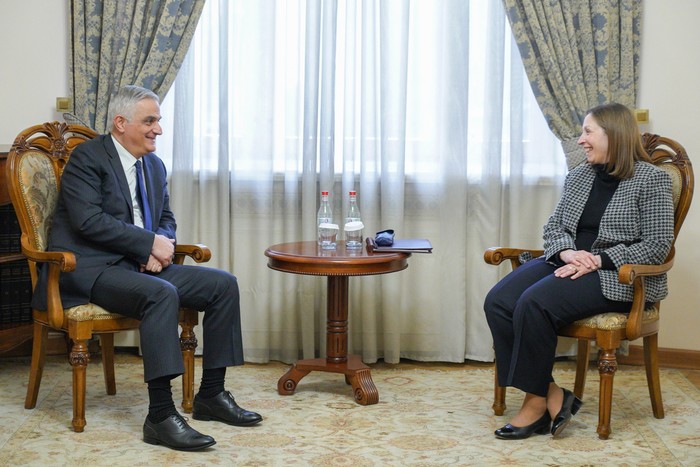 Փոխվարչապետ Մհեր Գրիգորյանը հրաժեշտի հանդիպում է ունեցել ԱՄՆ դեսպանի հետ