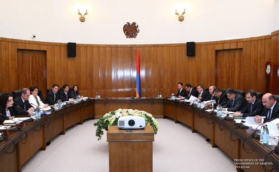 Վարչապետն ԱՄՀ հայաստանյան առաքելության ղեկավարի հետ քննարկել է երկկողմ նոր ծրագրին առնչվող հարցեր