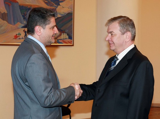 Պաշտոնական լրահոս