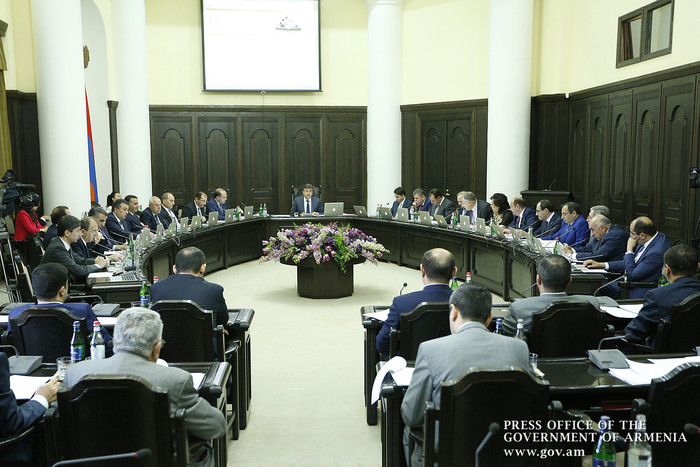 Վարչապետը հանձնարարել է գույքագրել կարկուտի պատճառած վնասները և ներկայացնել համապատասխան առաջարկությ