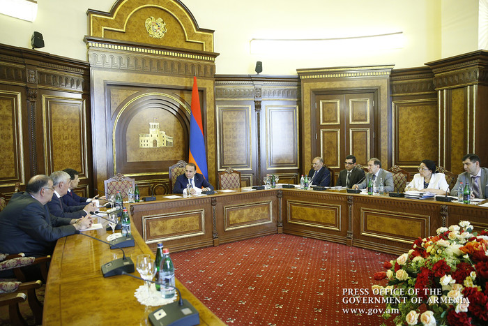 Կառավարությունում քննարկվել են 2017-2019 թթ. ՀՀ պետական բյուջեից կատարվելիք միջնաժամկետ ծախսերի ֆինա