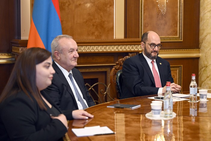 Արայիկ Հարությունյանը հանդիպել է «Ծրագրավորման միջազգային ուսանողական մրցույթ (ICPC)» հիմնադրամի նախ