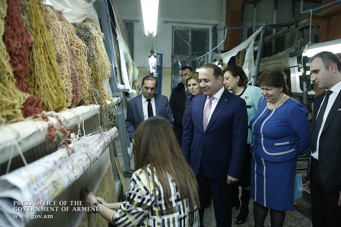 Վարչապետն այցելել է «Մեգերյան կարպետ» ընկերություն
