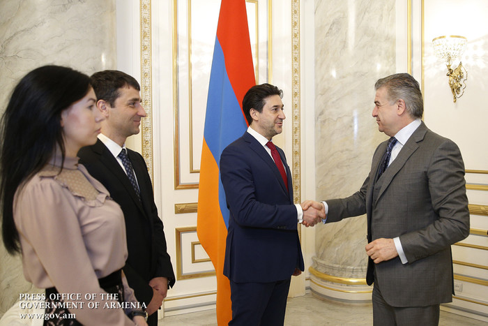 Վարչապետը «ՎԻՍ» կորպորացիայի ներկայացուցիչների հետ քննարկել է ենթակառուցվածքների զարգացման ոլորտում