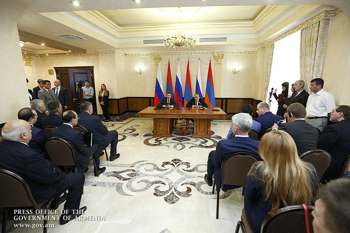 Հովիկ Աբրահամյանը և Մաքսիմ Սոկոլովը մամուլի համար հանդես են եկել հայտարարություններով