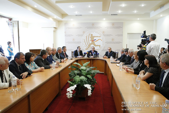 Հովիկ Աբրահամյանը ՀՀ սպորտի և երիտասարդության հարցերի նախարարության աշխատակազմին է ներկայացրել նորան