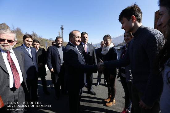 Վարչապետը ծանոթացել է Դիլիջանի միջազգային դպրոցի ծրագրերին