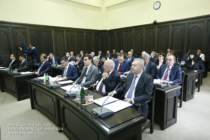 Պետական աջակցություն կստանան զոհված զինծառայողների ընտանիքները
