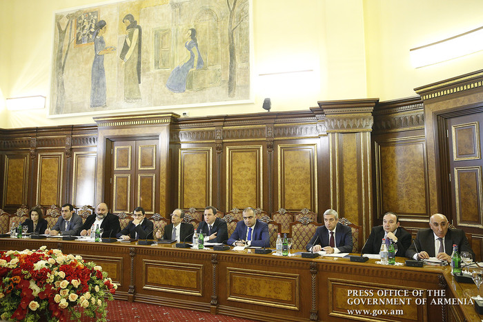 Կառավարությունում քննարկվել են տարածքային կառավարման ոլորտի զարգացման հետագա քայլերը