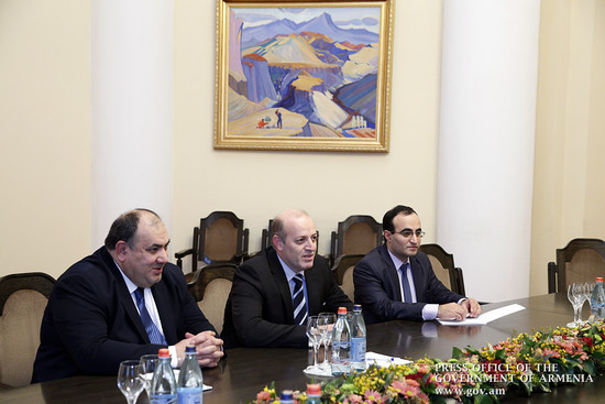 Վարչապետն ընդունել է ՍԴՀԿ ներկայացուցիչներին
