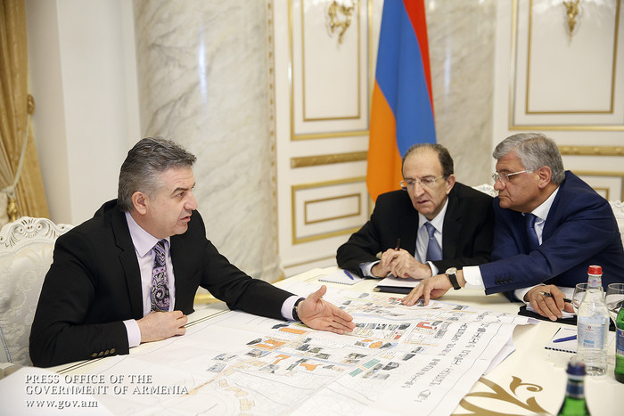 Վարչապետի մոտ քննարկվել է Կումայրի պատմական կենտրոնի զարգացման ծրագրի ընթացքը