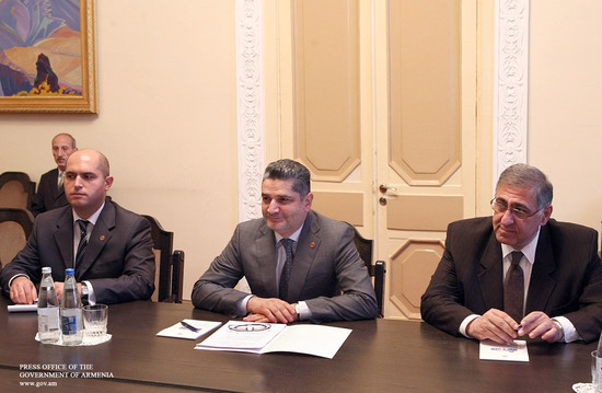 Տիգրան Սարգսյանն ընդունել է Ասո Դավիդյանի գլխավորած պատվիրակությանը