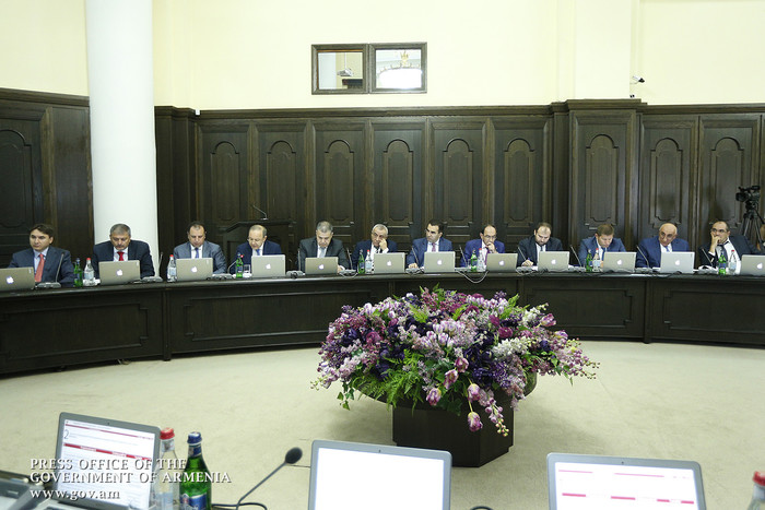 Վարչապետը հանձնարարել է աջակցություն ցուցաբերել տարերային աղետներից տուժած համայնքների հողօգտագործող