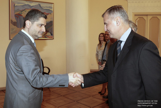 Պաշտոնական լրահոս