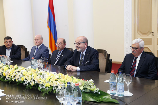 Վարչապետն ընդունել է Հայ մարմնակրթական ընդհանուր միության կենտրոնական վարչության անդամներին