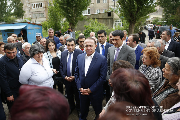 Վարչապետն աշխատանքային այցեր է կատարել
