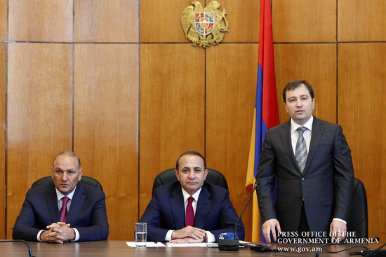 Վարչապետը ՀՀ ֆինանսների նախարարության աշխատակազմին է ներկայացրել նորանշանակ նախարար Գագիկ Խաչատրյանի