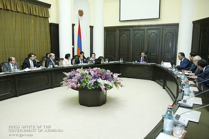 Կառավարությունում ավարտվել են ՀՀ 2016 թ. պետբյուջեի նախագծի նախնական տարբերակի քննարկումները