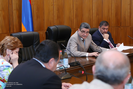Կառավարության ղեկավարն ընդունել է ազատամարտիկներին