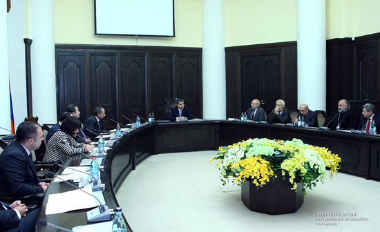 Վարչապետն ընդունել է Հանրային խորհրդի անդամներին