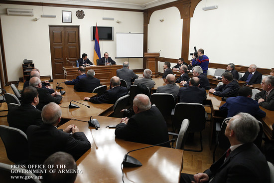 Վարչապետը ՀՀ տարածքային կառավարման և արտակարգ իրավիճակների նախարարության աշխատակազմին է ներկայացրել 