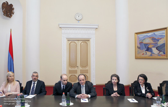 Տիգրան Սարգսյանն ընդունել է Հունաստանի տնտեսական և սոցիալական խորհրդի պատվիրակությանը