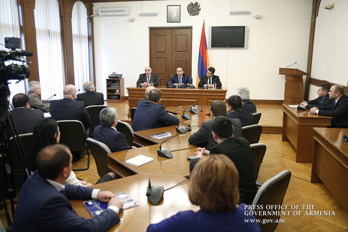 Հովիկ Աբրահամյանը Տարածքային կառավարման և զարգացման նախարարության աշխատակազմին է ներկայացրել նորանշա
