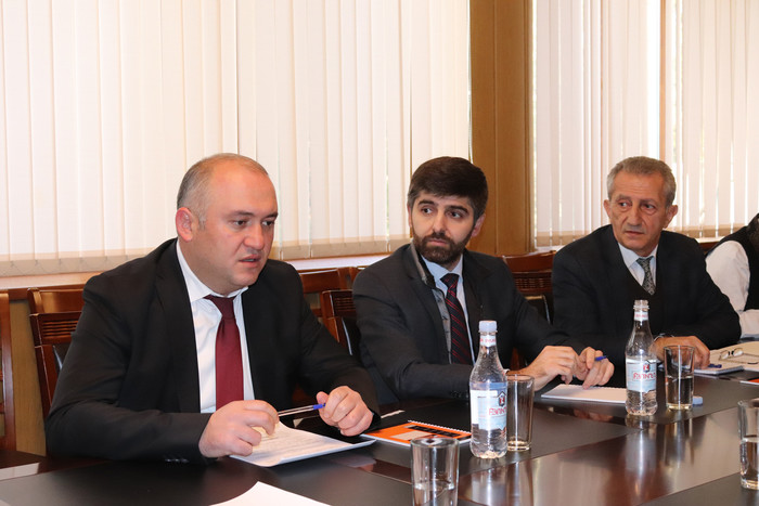 Արայիկ Հարությունյանն այցելել է Արարատի մարզի ազգային փոքրամասնությունների բնակավայրեր