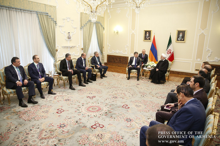 Թեհրանում  կայացել է Հայաստանի վարչապետի և Իրանի նախագահի հանդիպումը