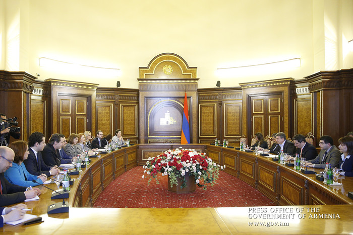 Կարեն Կարապետյանը ՎԶԵԲ-ի և «Ամբեր Կապիտալ»-ի ներկայացուցիչների հետ քննարկել է նորաստեղ հիմնադրամի գո