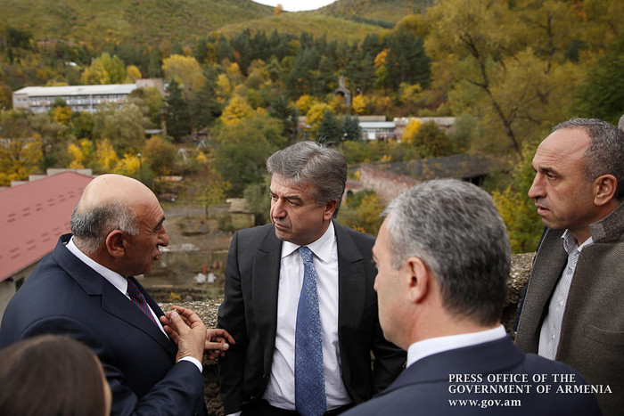 Լոռու մարզպետարանում Կարեն Կարապետյանին է ներկայացվել Վանաձորի զարգացման հայեցակարգը