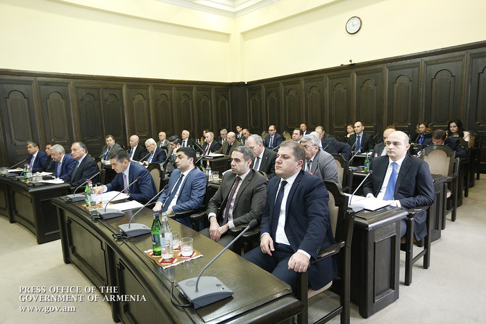 Կարեն Կարապետյանը հանձնարարել է  վերհանել վառելանյութերի ոլորտում առկա խնդիրները և մշակել դրանք կանխ