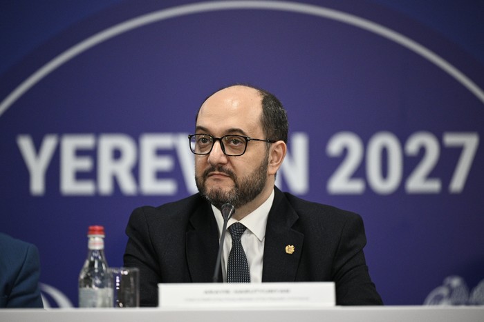 Ծանրամարտի աշխարհի 2027 թվականի առաջնությունն աշխարհի առաջին առաջնությունն է օլիմպիական մարզաձևից, ո