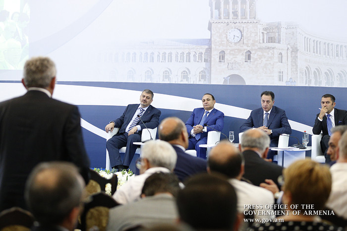 «Տնտեսական օրակարգ» խորագրով համաժողովի ընթացքում ներկայացվել են կառավարության առաջնայնություններն ո
