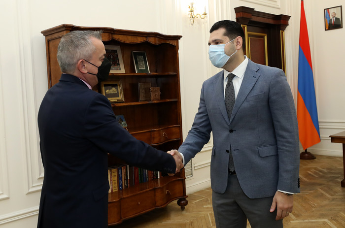 Փոխվարչապետն ընդունել է «Հարդ Ռոք Կաֆե Ինթերնեյշնլի» փոխնախագահին