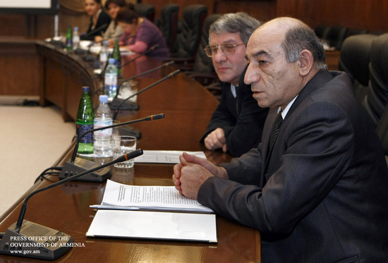 Շարունակվում են նախարարների հաշվետվությունների լսումները