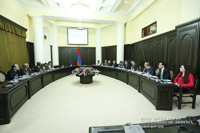 Կառավարությունում քննարկվել են էներգետիկ ոլորտի զարգացման հեռանկարները