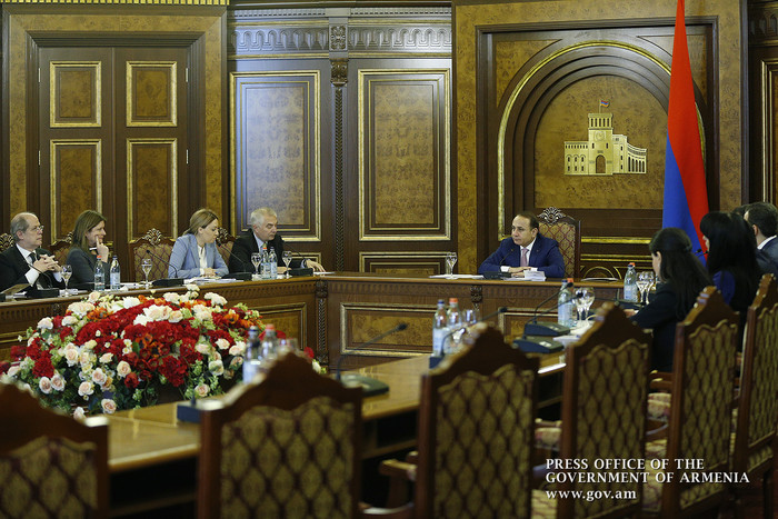 Վարչապետն ընդունել է ՀՀ-ում հավատարմագրված ԵՄ երկրների դեսպաններին